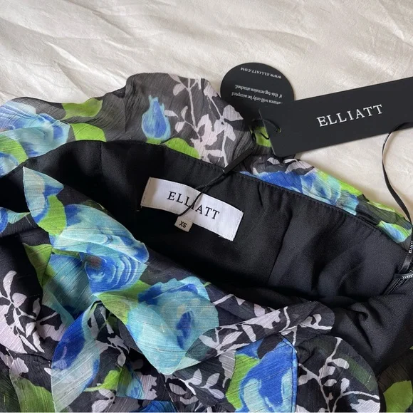 Brand New- Elliatt Briony Asymmetrical Maxi Dress in Black Floral 🦋 Dresses